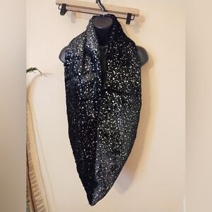 Madison 88 VTG black faux fur silver sparkling infinity scarf on size fits all